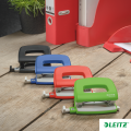 Dziurkacz mini Leitz NeXXt Recycle do 10 kartek, czerwony