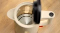 Czajnik elektryczny Bosch My Moment 1,7l, beżowy