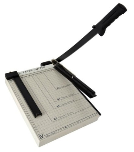 Gilotyna Titanum A-3, 10 kartek